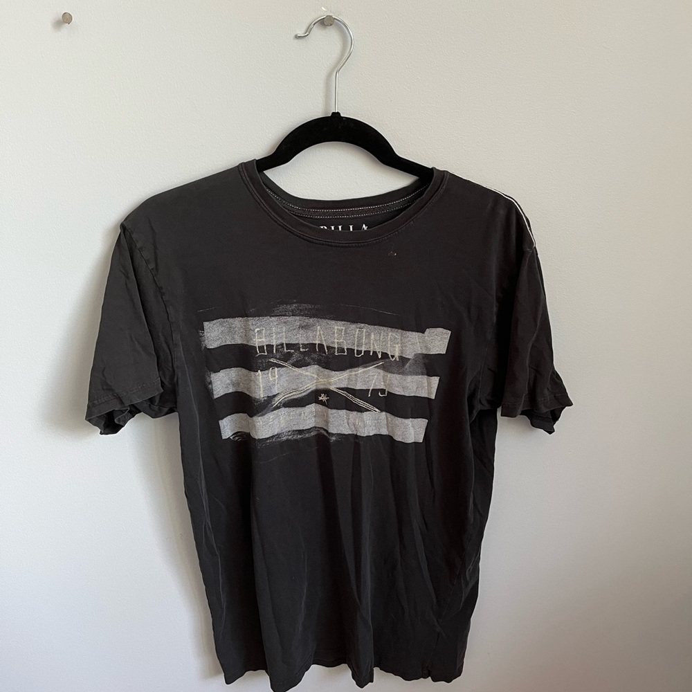 BillaBong Filthy Habits Tee Size M